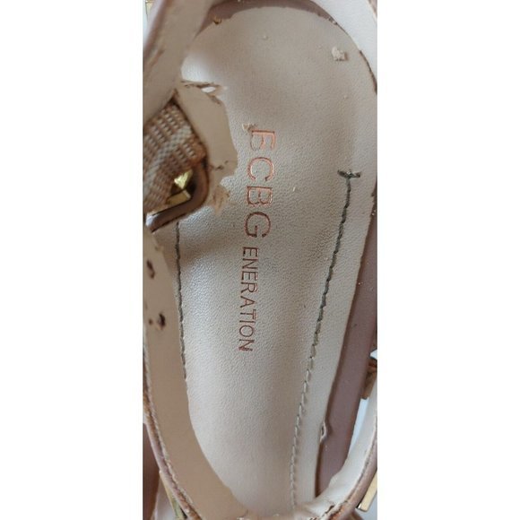 BCBG Generation Darron 2 Tone Royal Blue Patent Leather Pumps Studded Straps‎ 7M - Picture 3 of 5